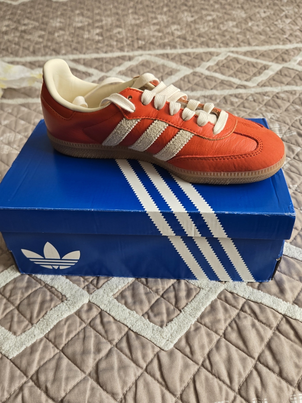 adidas Samba OG Sneakers Women Size 5.5 Orange and Cream Stripes